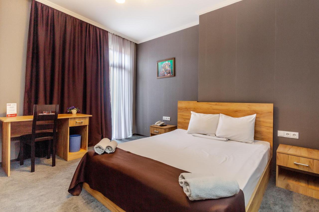 Hotel Marlyn 트빌리시 외부 사진