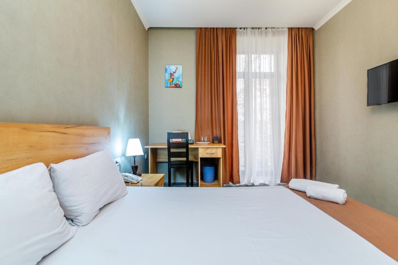 Hotel Marlyn 트빌리시 외부 사진