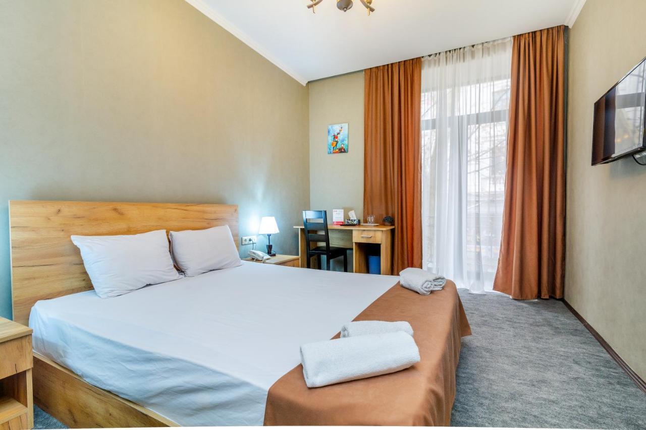 Hotel Marlyn 트빌리시 외부 사진