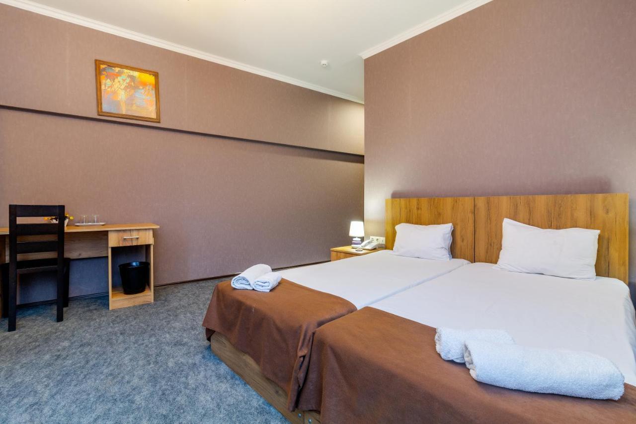 Hotel Marlyn 트빌리시 외부 사진